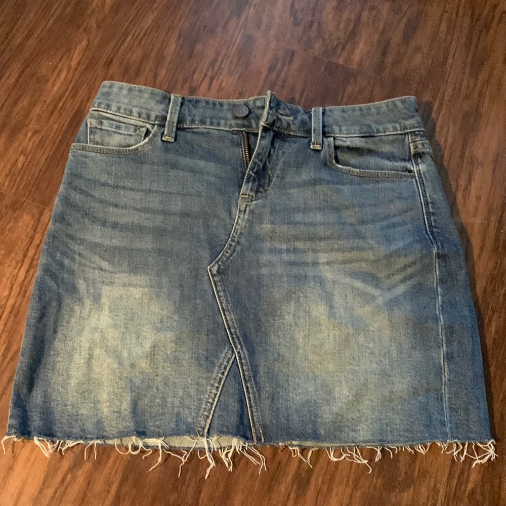 Treasure & Bond Blue Jean Midi skirt. Sz 25